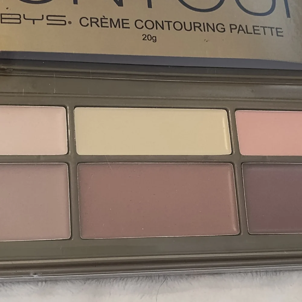 NEW!! BYS CONTOUR Palette (OUT OF STOCK)
